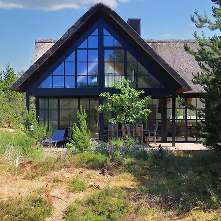Сasa de vacaciones Garden Retreat Tranquil Escape-by Traum